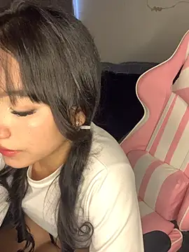 MayyBonita online show from April 2026 06:11:01 PM