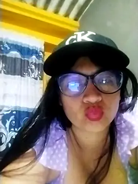 LatinSquirtBaby online show from June 2026 10:31:02 PM