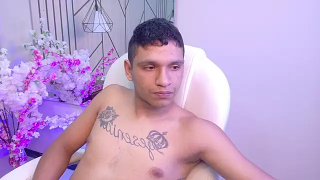 Snapshot of Pablo_ludovica chatting on April 2026 03:35:01 AM Pablo ludovica online show from April 2026 03:35:01 AM