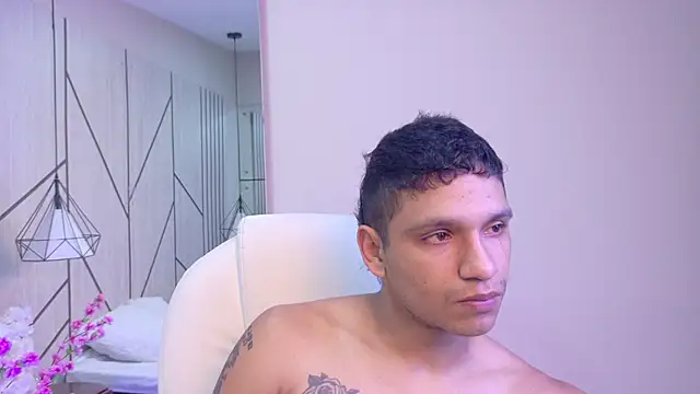 Snapshot of Pablo_ludovica chatting on April 2026 03:30:01 AM Pablo ludovica online show from April 2026 03:30:01 AM