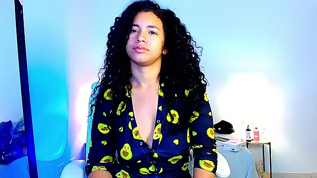 Snapshot of Luciianita_lov199 chatting on May 2026 09:06:02 AM Luciianita lov199 online show from May 2026 09:06:02 AM