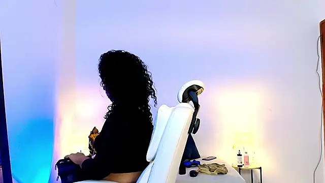 Snapshot of Luciianita_lov199 chatting on May 2026 08:20:02 PM Luciianita lov199 online show from May 2026 08:20:02 PM