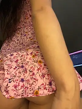 DahliaRouse online show from June 2026 12:32:01 AM