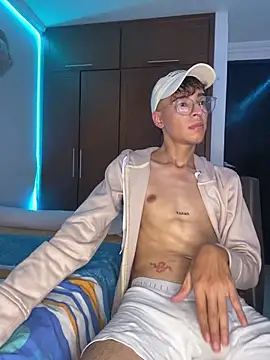 Milo Gunnar online show from April 2026 09:10:01 PM