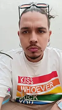 Bry   online show from March 2026 08:54:01 PM