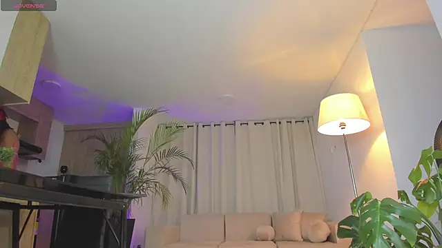 Aleja evangeline online show from March 2026 09:24:02 PM