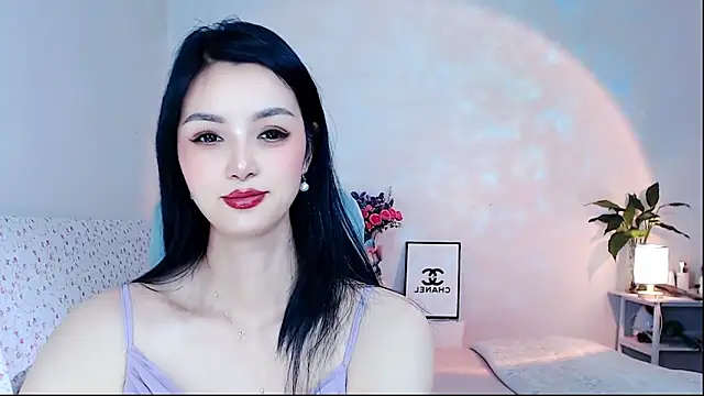 Evelyn-007 online show from April 2026 01:57:02 PM
