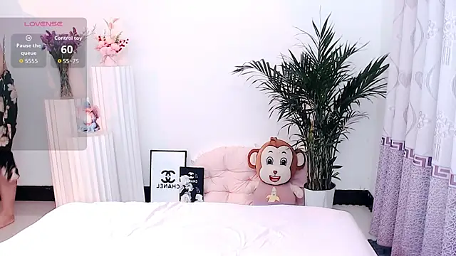 Evelyn-007 online show from March 2026 09:33:01 AM