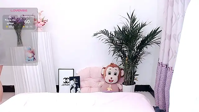 Evelyn-007 online show from March 2026 05:42:01 AM