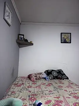 Ariaferrer online show from May 2026 10:49:02 PM