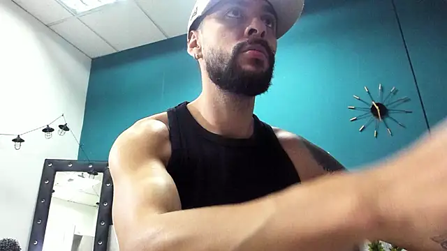 Axel Blazzee online show from March 2026 03:01:01 PM