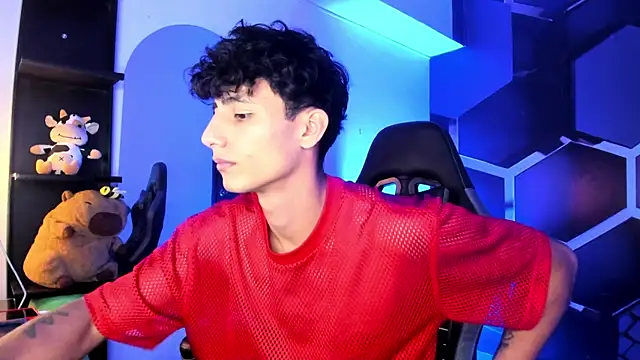 MaxiimoRomano  online show from July 2026 07:24:02 PM
