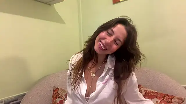 Julieta Jol online show from June 2026 02:33:01 PM