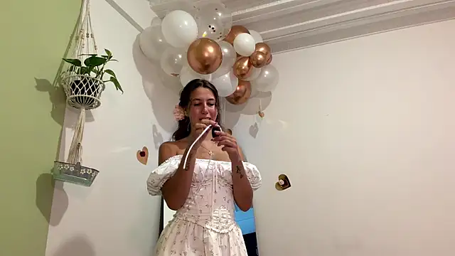 Julieta Jol online show from June 2026 02:49:02 PM