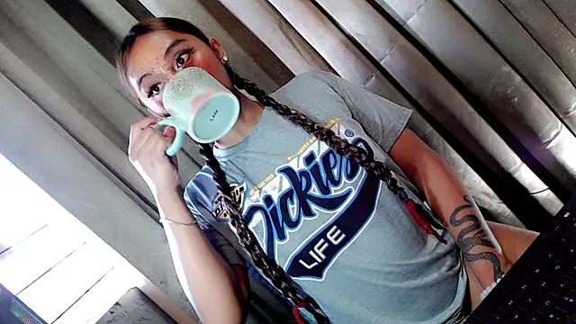 Jessicasfantasy online show from March 2026 11:37:02 PM