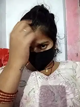 Pallavi cute online show from April 2026 06:11:01 PM