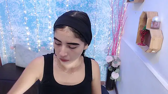 Melodi velasquez online show from April 2026 04:30:01 AM