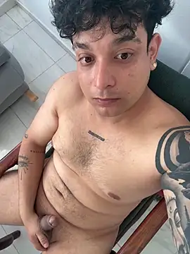 Niccolo Noir online show from April 2026 01:14:01 PM