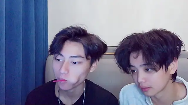 XX-XIUXIU online show from March 2026 01:00:02 PM