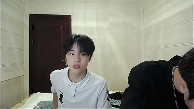 XX-XIUXIU online show from May 2026 12:34:01 PM