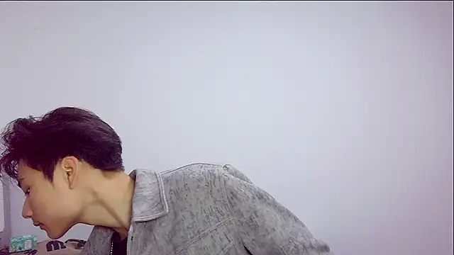 XX-XIUXIU online show from April 2026 01:17:01 PM