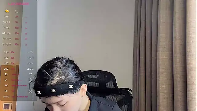 Snapshot of kiki-12 chatting on April 2026 12:35:01 AM kiki-12 online show from April 2026 12:35:01 AM