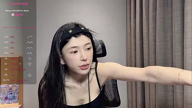 Snapshot of kiki-12 chatting on April 2026 11:54:02 PM kiki-12 online show from April 2026 11:54:02 PM