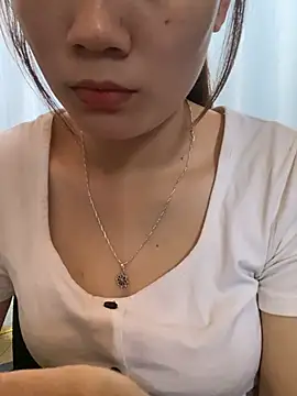 -Eidieea- online show from April 2026 04:46:01 AM