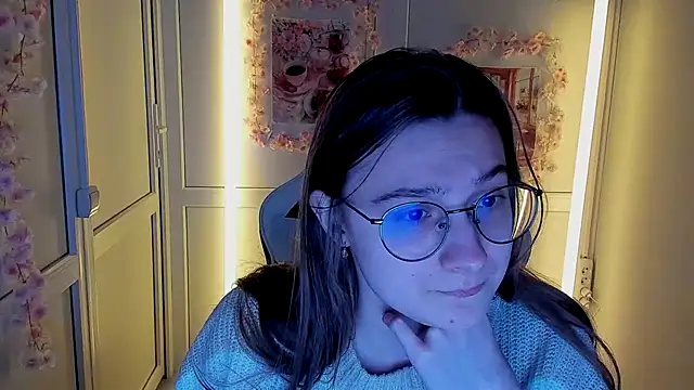 Snapshot of Mia_kristal chatting on April 2026 07:15:02 AM Mia kristal online show from April 2026 07:15:02 AM