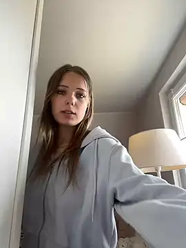 SophiaWestend online show from April 2026 11:28:02 AM