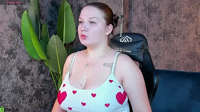 Snapshot of Virginia_Robinson chatting on June 2026 08:41:01 AM Virginia Robinson online show from June 2026 08:41:01 AM
