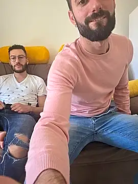 AmicisegretiITA online show from April 2026 02:29:02 PM