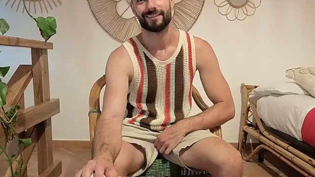 AmicisegretiITA online show from June 2026 12:04:01 PM