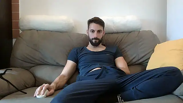 AmicisegretiITA online show from April 2026 11:22:02 AM