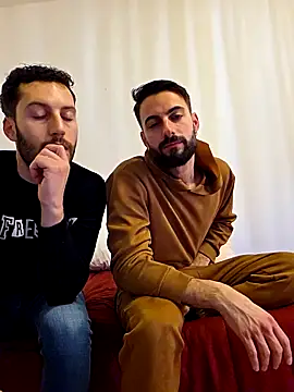 AmicisegretiITA online show from March 2026 04:19:01 PM