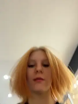 NinaParri online show from April 2026 03:51:02 AM