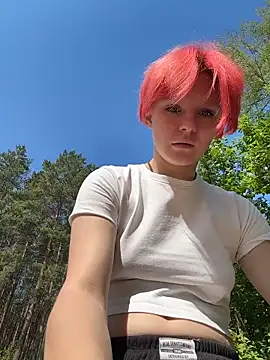 NinaParri online show from May 2026 04:20:02 AM