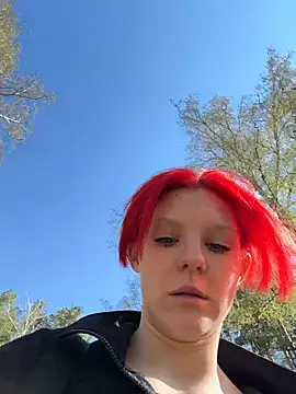 NinaParri online show from May 2026 02:04:01 AM