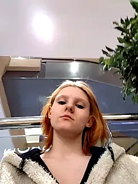 NinaParri online show from April 2026 03:13:02 AM