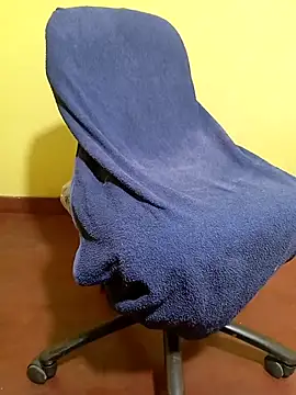 Chocolatebaby2005 online show from April 2026 05:08:01 PM