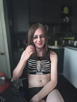 LiorahOblivion online show from May 2026 10:52:01 PM