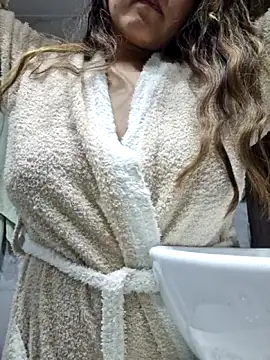 rafaella stefano online show from April 2026 03:07:01 PM