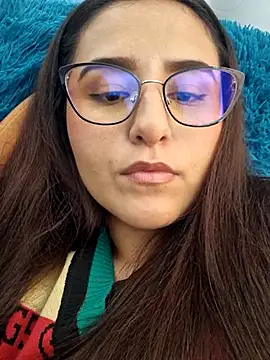 rafaella stefano online show from March 2026 07:15:01 PM