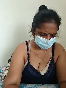Snapshot of tamil_manjalmaami chatting on July 2026 05:18:02 AM tamil manjalmaami online show from July 2026 05:18:02 AM