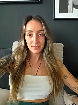 NicoleKaiser online show from April 2026 04:08:02 PM