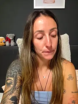 NicoleKaiser online show from May 2026 06:22:02 PM