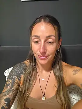 NicoleKaiser online show from May 2026 07:20:02 PM