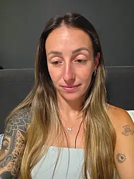 Snapshot of NicoleKaiser chatting on June 2026 06:09:01 PM NicoleKaiser online show from June 2026 06:09:01 PM