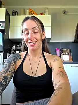 NicoleKaiser online show from April 2026 09:04:01 AM