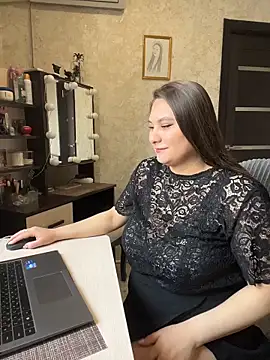 AgathaMyers online show from April 2026 07:58:01 AM